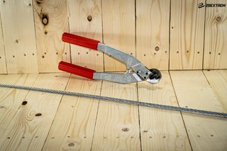 TYRO-PINCE-00-2BEXTREM